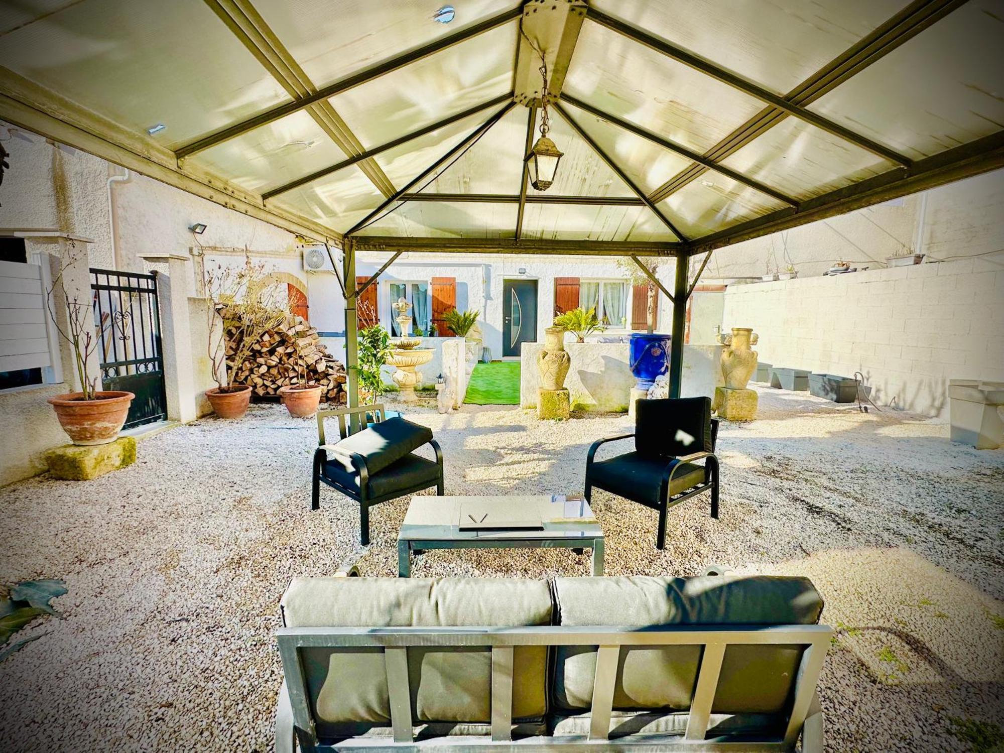 Les Appartements Du Mas - Emeraude Aigues-Mortes Luaran gambar